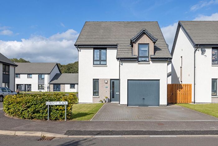 3 Bedroom Detached House For Sale In Lornty Place, Rattray, PH10