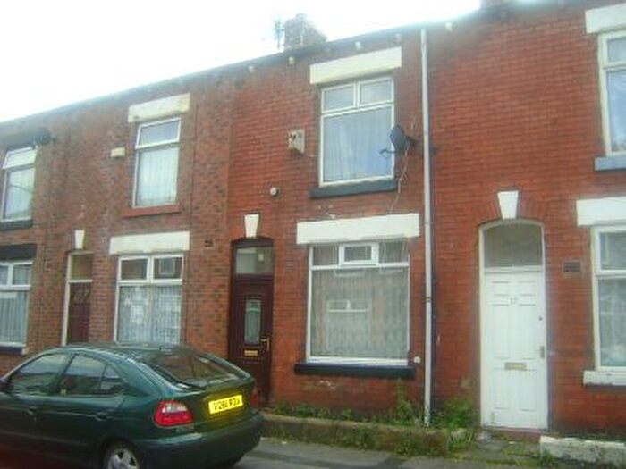 2 Bedroom Terraced House To Rent In Gilnow Grove, Bolton, BL1