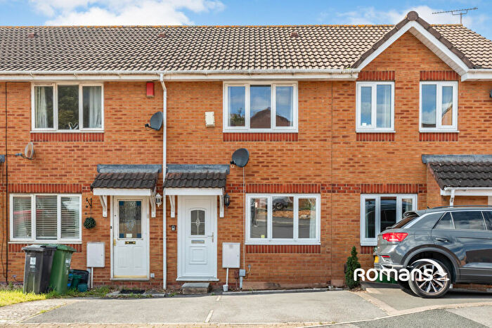 2 Bedroom Terraced House To Rent In Pinnell Grove, Emersons Green, Bristol, BS16