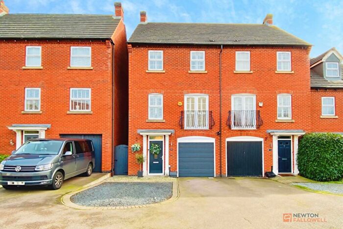 3 Bedroom Town House For Sale In Willowbrook Way, Rearsby, LE7