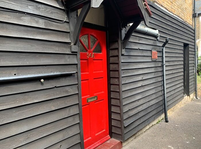 1 Bedroom Flat To Rent In Queens Street, Ramsgate, CT11