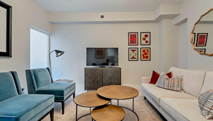 2 Bedroom Flat To Rent In Nottingham Place, London, W1U