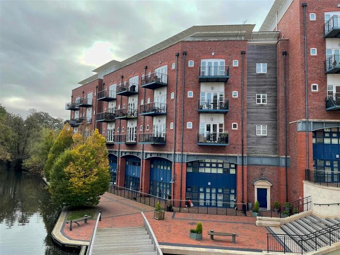 2 Bedroom Flat To Rent In Waterside, Dickens Heath, Shirley, Solihull, B90