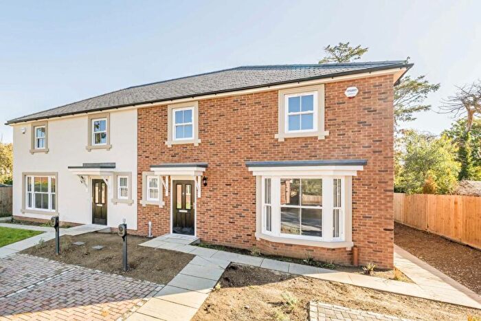 4 Bedroom Semi-Detached House For Sale In Orchard Road, Chessington, KT9