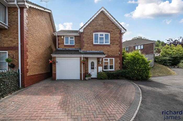 3 Bedroom Detached House For Sale In Waterdown Close, Taw Hill, Swindon, SN25