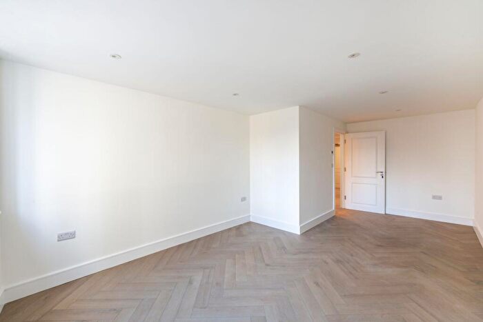 1 Bedroom Apartment To Rent In A High Street, Croydon, CR0