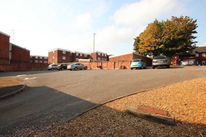 1 Bedroom Maisonette To Rent In Thorngate Street, Kettering, Northamptonshire, NN16