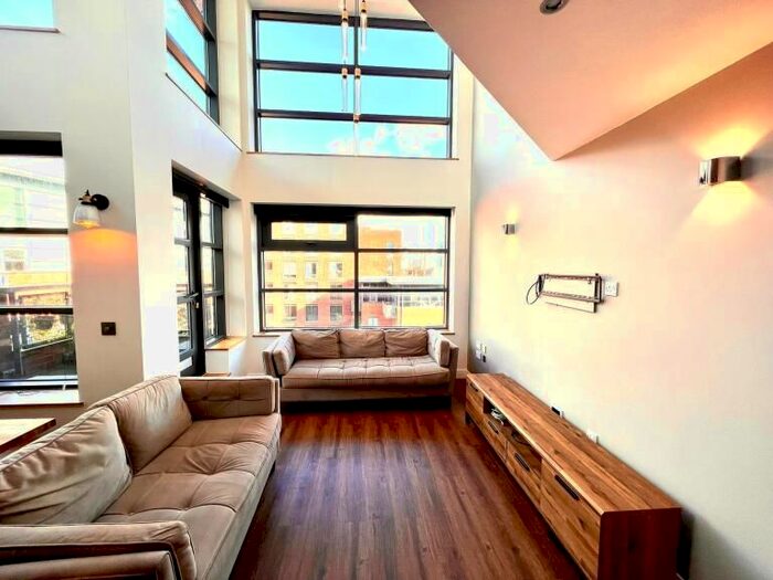 2 Bedroom Flat To Rent In Ellesmere Street, Manchester, M15