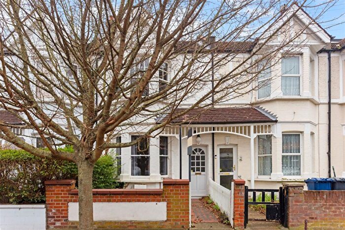 3 Bedroom Terraced House To Rent In Seaford Road, London, W13