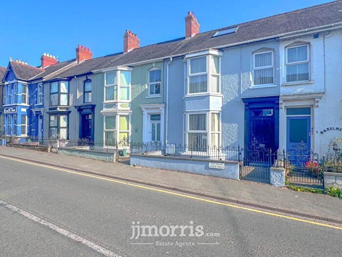 4 Bedroom Terraced House For Sale In Aberystwyth Road, Cardigan, SA43