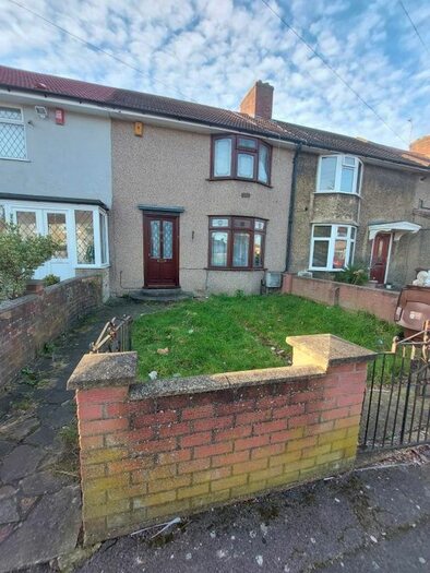 3 Bedroom Terraced House To Rent In Dagenham, Essex RM9