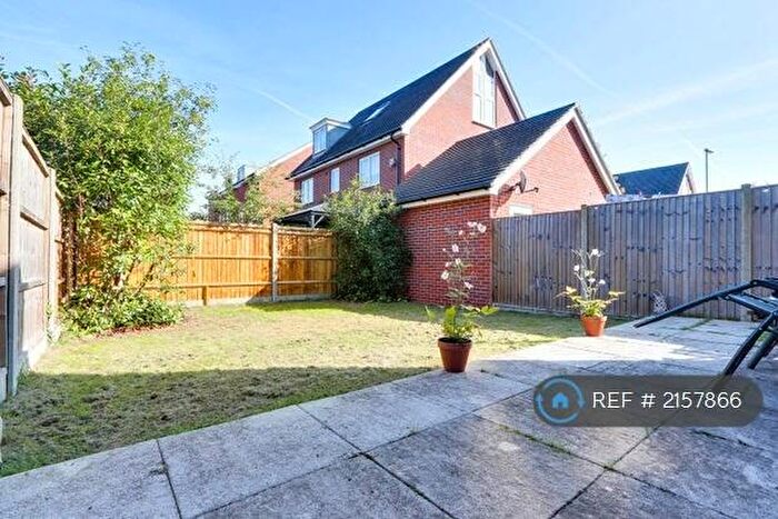 4 Bedroom Semi-Detached House To Rent In Messner Street, Basingstoke, RG24