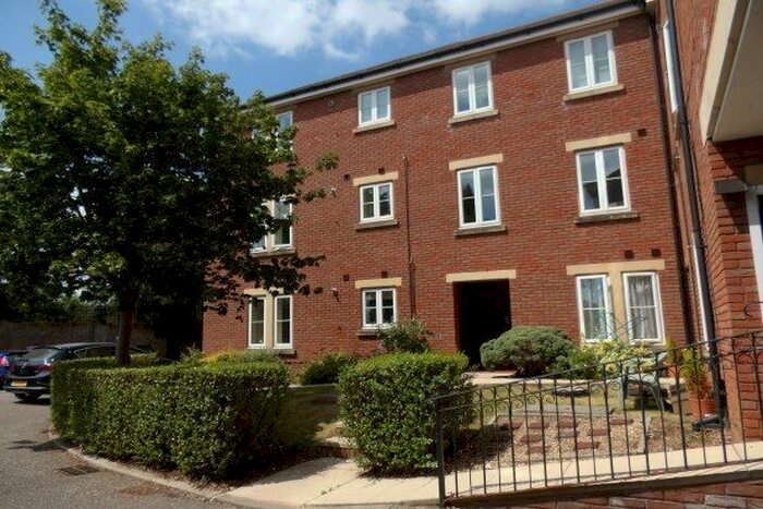 2 Bedroom Flat To Rent In Gras Lawn, Exeter, EX2