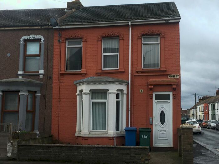 1 Bedroom Flat To Rent In High Street, Sheerness, ME12