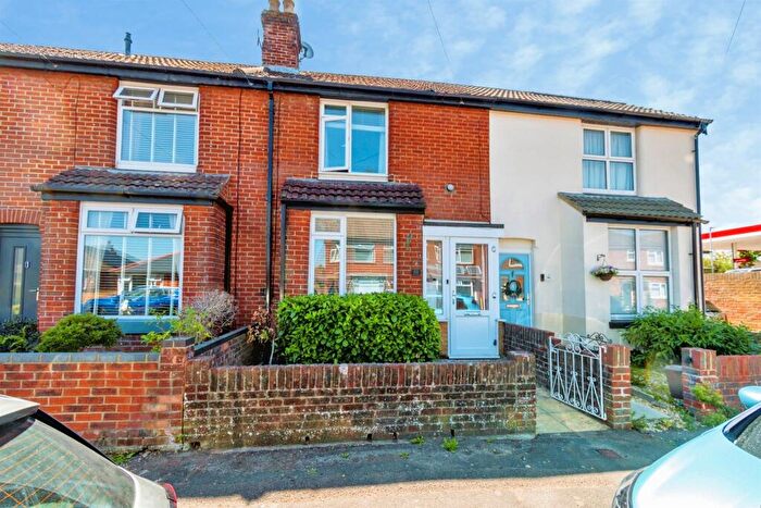 3 Bedroom Terraced House For Sale In Victoria Road, Eastleigh, SO50