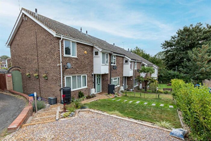 3 Bedroom End Of Terrace House For Sale In St. Osyth Close, Ipswich, IP2