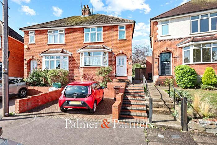 3 Bedroom Semi-Detached House For Sale In Smythies Avenue, Colchester, Essex, CO1