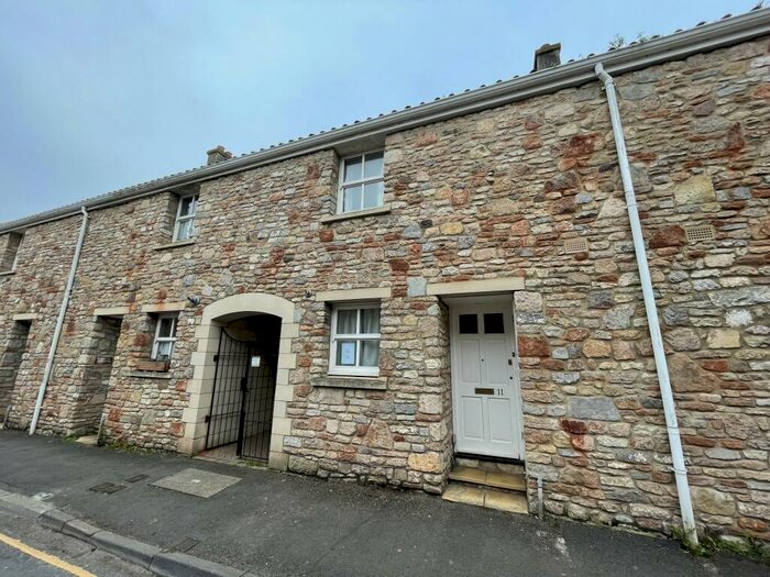 2 Bedroom Cottage To Rent In South Street, Wells, Somerset, BA5