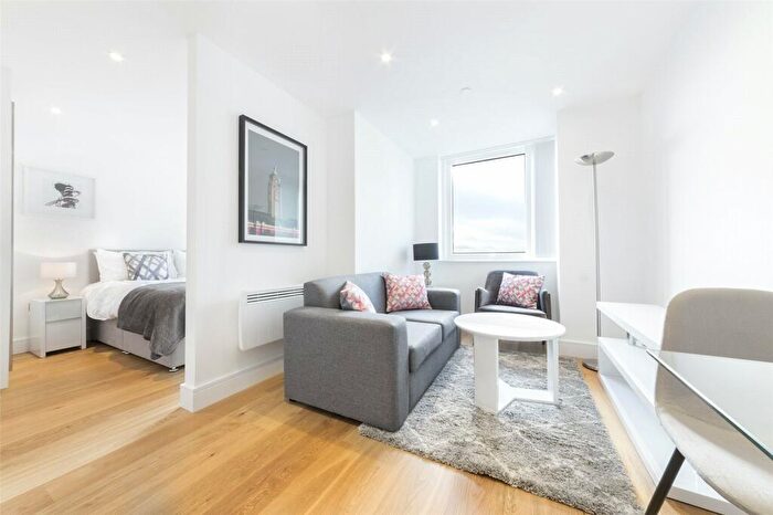 Apartment To Rent In Skyline, - High Street, Slough, Berkshire, SL1