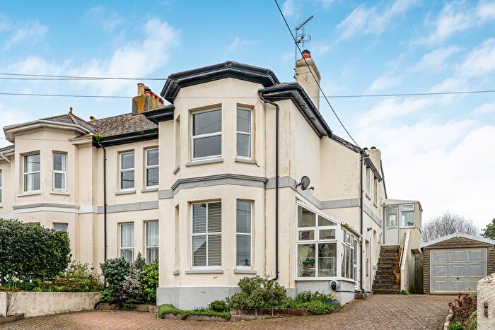 3 Bedroom Flat For Sale In Hermosa Road, Teignmouth, TQ14