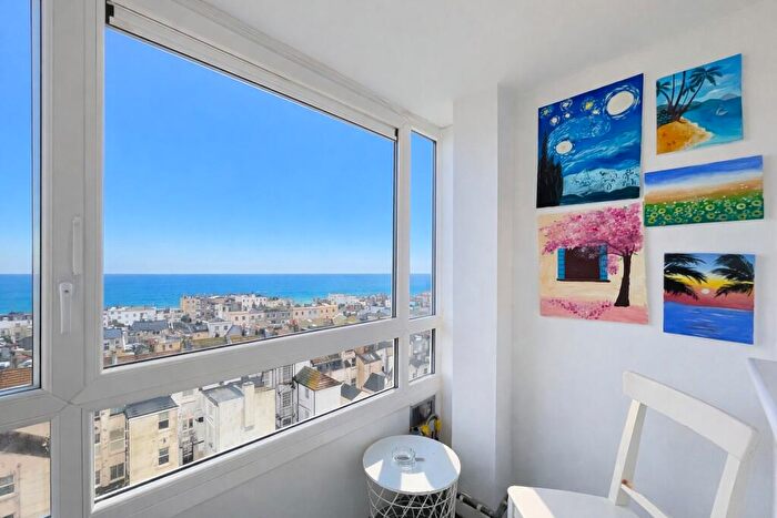 2 Bedroom Apartment To Rent In Montague Street, Brighton, BN2