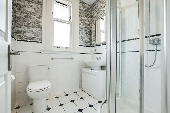 2 Bedroom Flat For Sale In Eskview Avenue, Musselburgh, EH21
