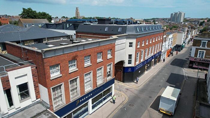 1 Bedroom Flat To Rent In Queen Street, Ramsgate, CT11