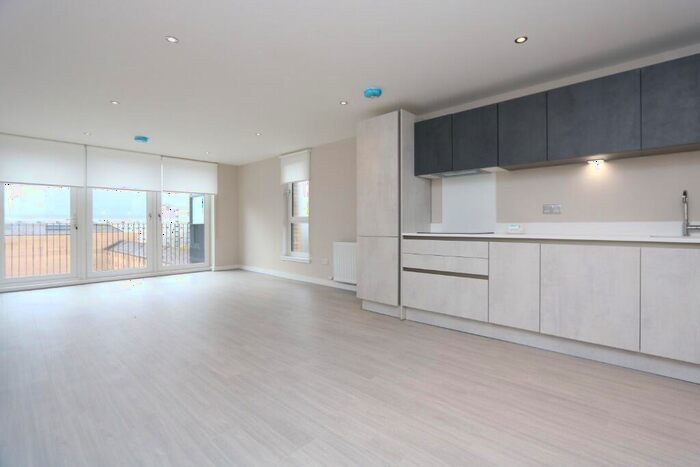 2 Bedroom Flat To Rent In Kent Road, Glasgow, Glasgow City, G3