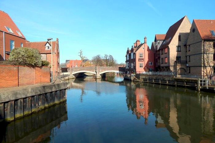 3 Bedroom Town House To Rent In Belvedere Place, Norwich, NR4