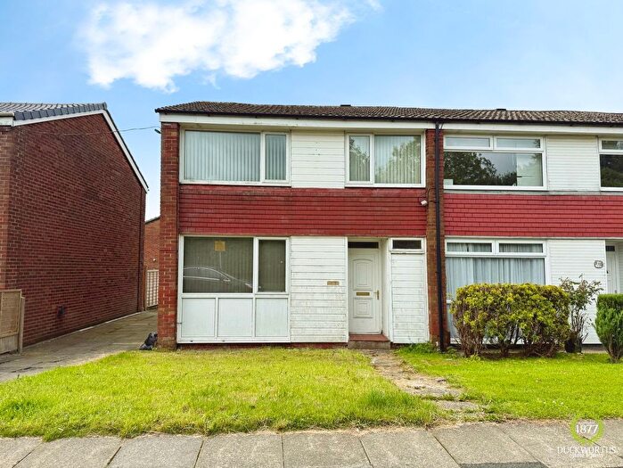 3 Bedroom End Terrace House For Sale In Queens Road West, Accrington, BB5