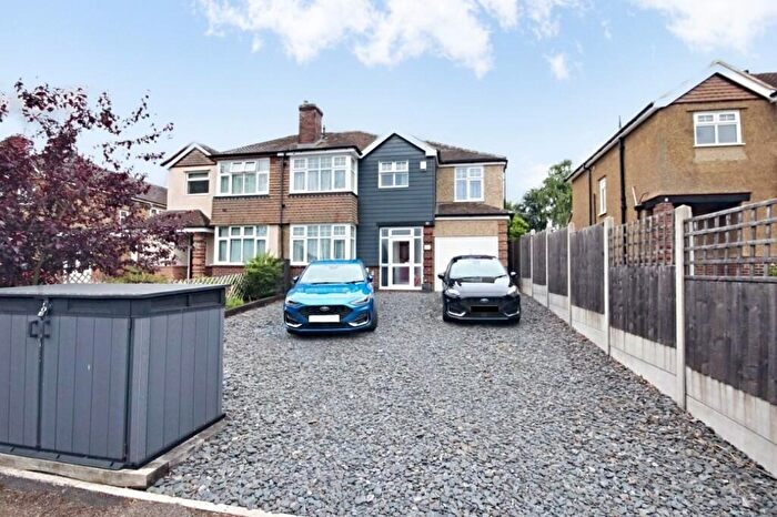 4 Bedroom Semi-Detached House For Sale In Hazel Avenue, Allington, ME16