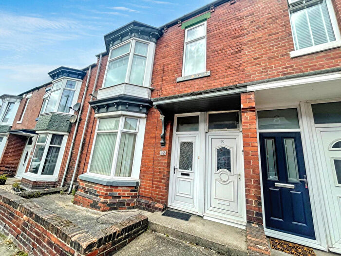 2 Bedroom Flat For Sale In Crofton Street, West Harton, South Shields, Tyne And Wear, NE34