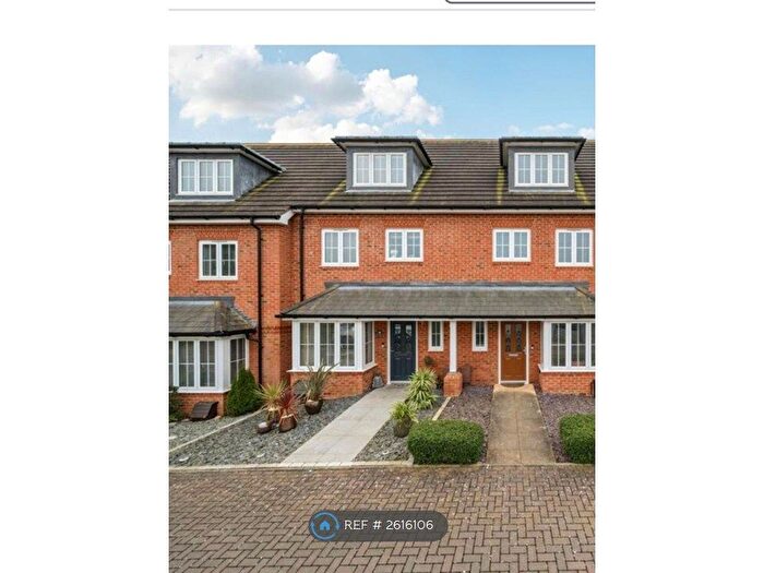 4 Bedroom Terraced House To Rent In Lakeland Avenue, Bognor Regis, PO21