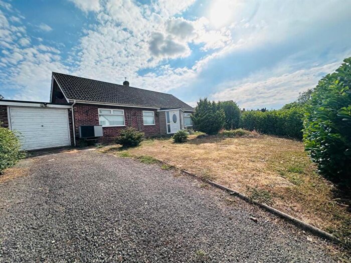 3 Bedroom Bungalow To Rent In The Street, Ashwellthorpe, Norwich, NR16