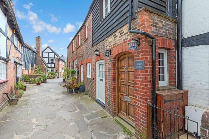 2 Bedroom Mews To Rent In Brook Terrace, Talbot Lane, RH12