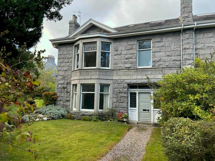3 Bedroom Semi-Detached House To Rent In Rubislaw Den North, West End, Aberdeen, AB15
