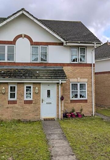 3 Bedroom Semi-Detached House To Rent In Highfield Road, Feltham, Greater London, TW13