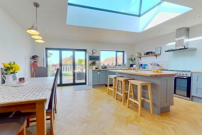 4 Bedroom Bungalow To Rent In Bellevue Road, Whitstable, CT5