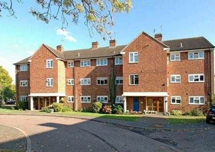 1 Bedroom Flat For Sale In Tilehouse Way, Denham Green, UB9