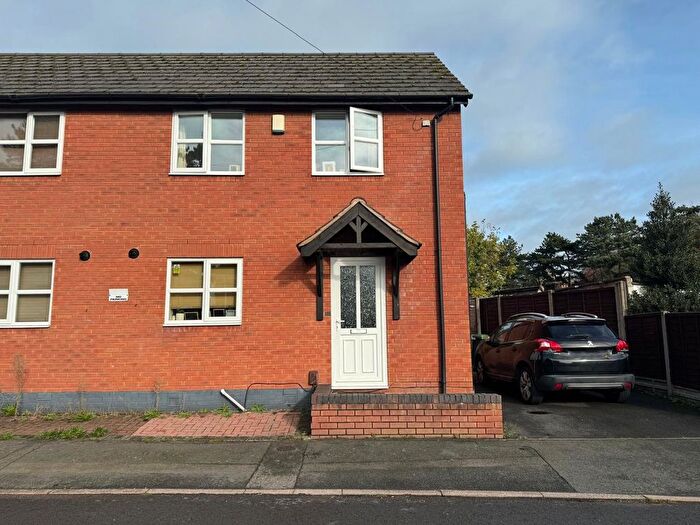 2 Bedroom Semi Detached House To Rent In Poplar Road, Kidderminster, DY11
