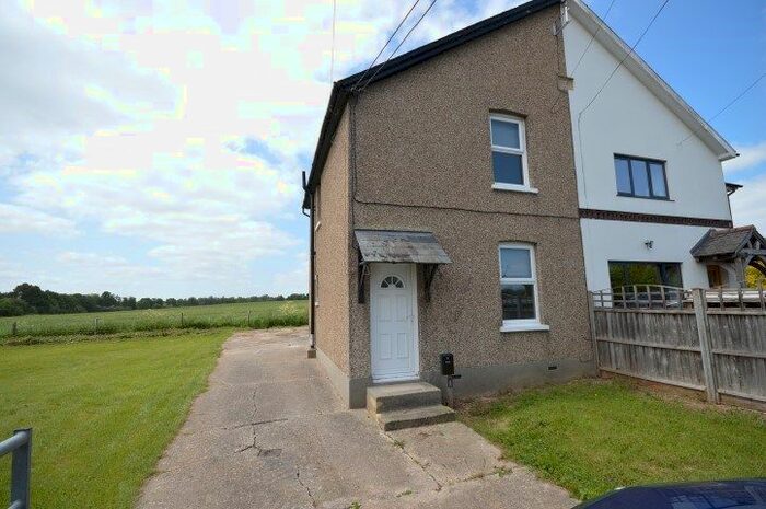 2 Bedroom Semi-Detached House To Rent In Private Road, Chelmsford, CM2