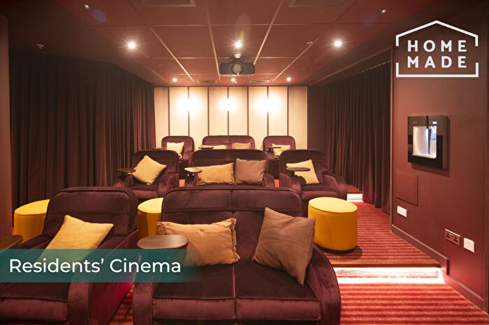 Apartment To Rent In The Rex, Clarence St., KT1