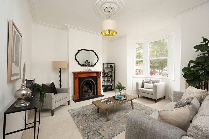 4 Bedroom Terraced House For Sale In Raglan Road, Bristol, BS7
