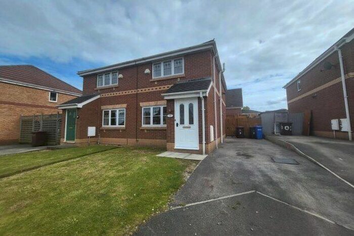 2 Bedroom Property To Rent In Kirkby, Liverpool, L33