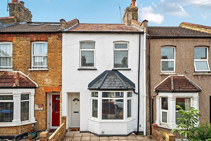 2 Bedroom Terraced House For Sale In Kirkham Street, Plumstead, SE18