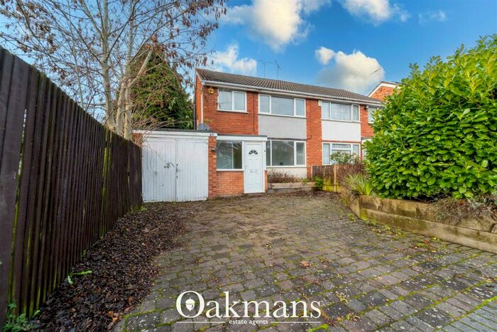 3 Bedroom Semi-Detached House To Rent In Hough Road, Birmingham, B14