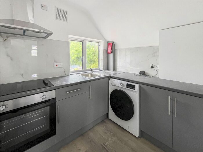 2 Bedroom Flat To Rent In Hounslow Road, Hanworth, Feltham, TW13