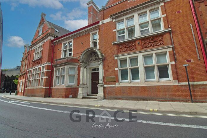 2 Bedroom Flat To Rent In , Museum Street, Ipswich, IP1