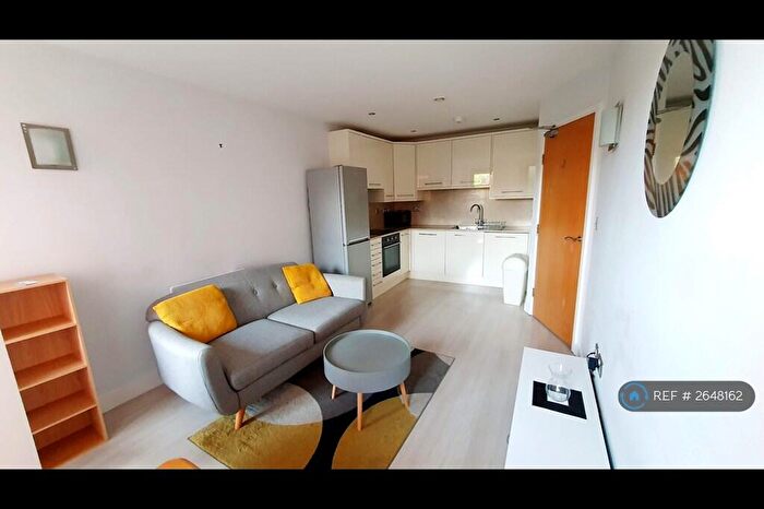 1 Bedroom Flat To Rent In West One Peak, Sheffield, S3