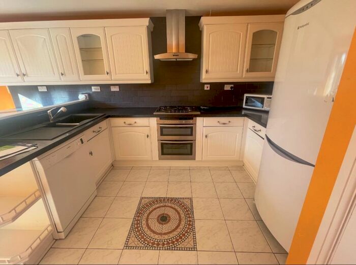 4 Bedroom House To Rent In Carlisle Way, Bracebridge Heath, Lincoln, LN4